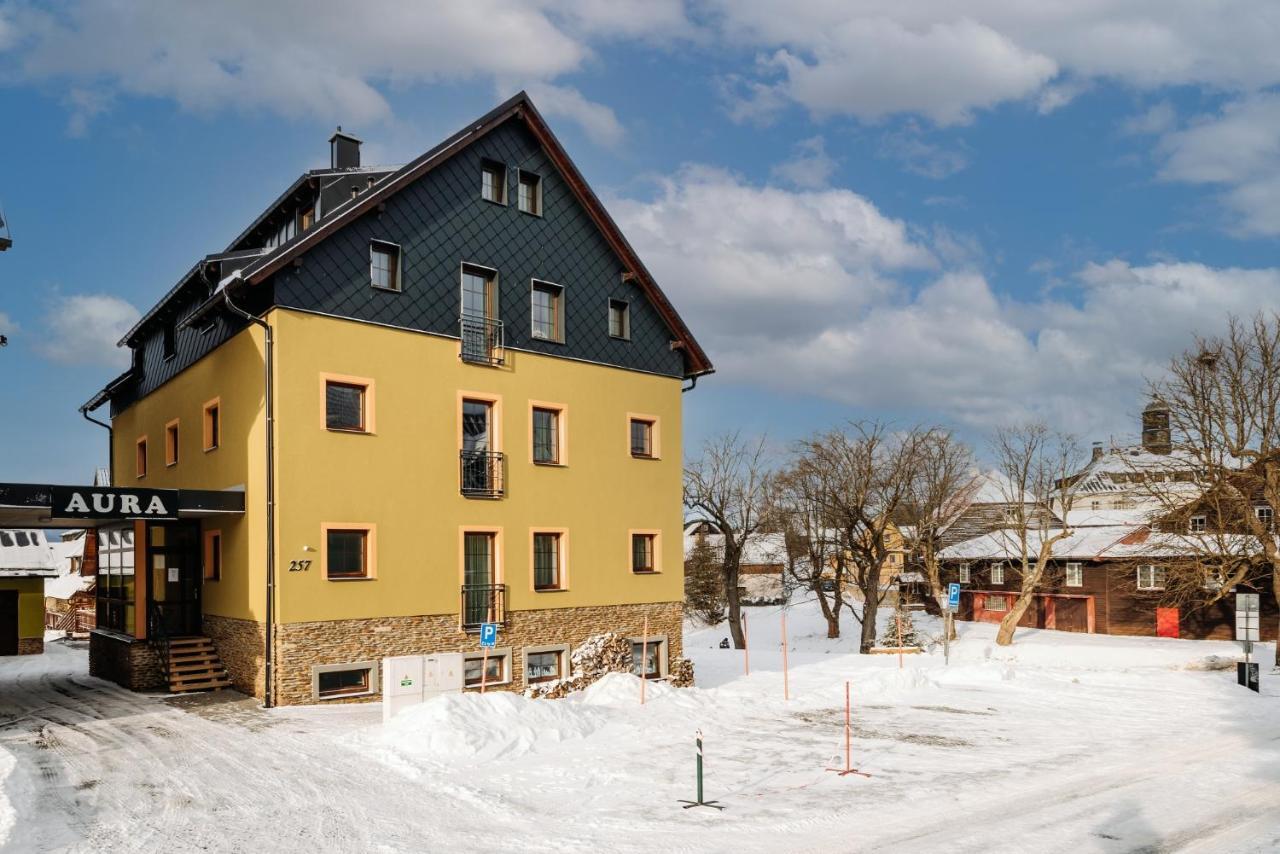 Aura III Lejlighed Boží Dar Eksteriør billede